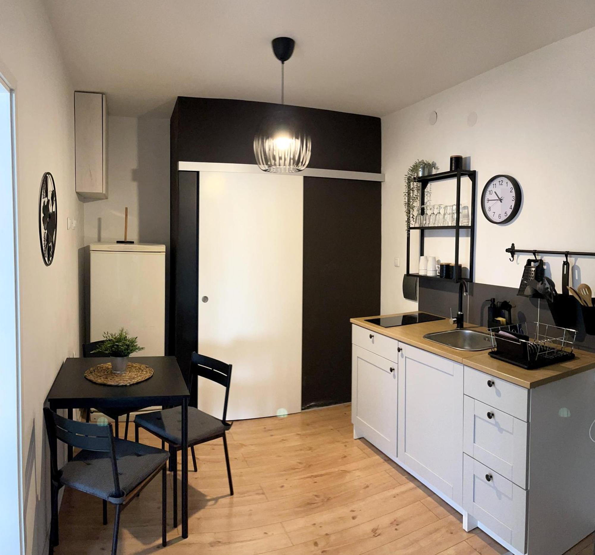 4 Stars Apartments Near Airport Velika Gorica Eksteriør bilde